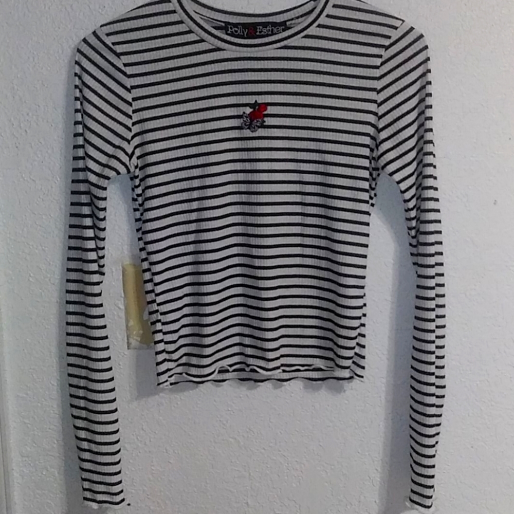 Striped longsleeve with cute design in middle